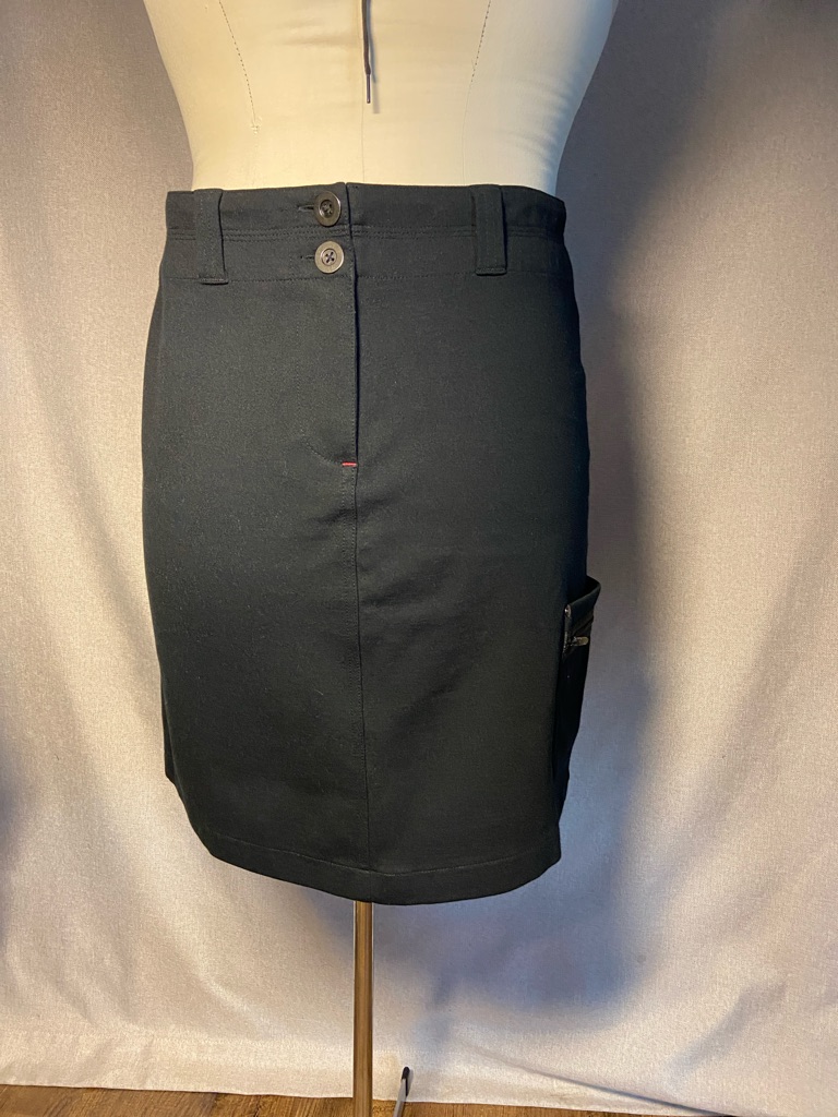 Title Nine Black Pencil Skirt With Side Zip Pocket. Size 4